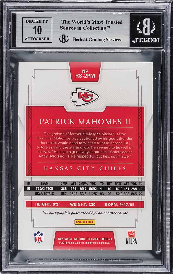 2017 National Treasures Gold Patrick Mahomes II ROOKIE AUTO /25 #RS-2PM BGS 9