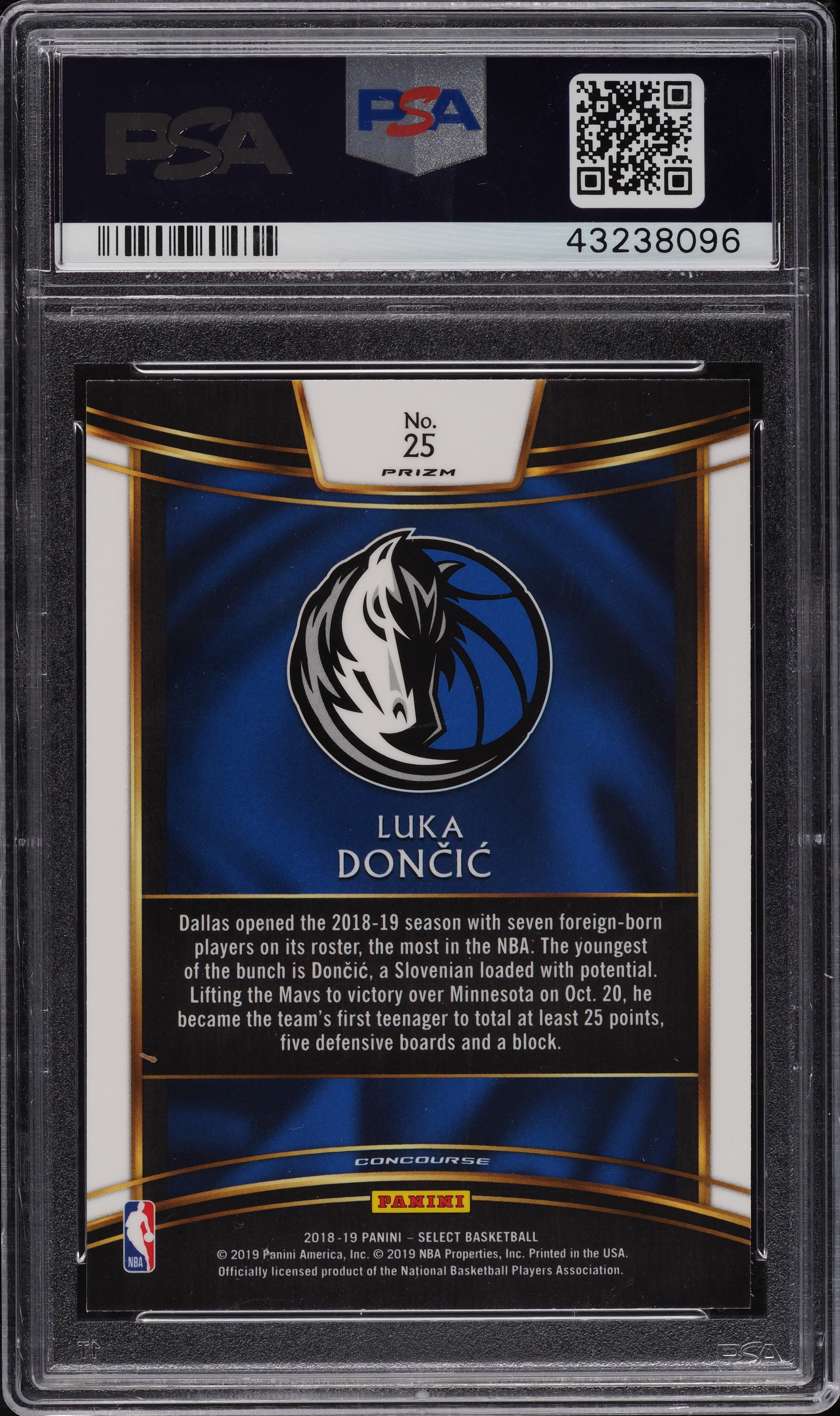 2018 Select Concourse Zebra Prizm Luka Doncic SP ROOKIE #25 PSA 10