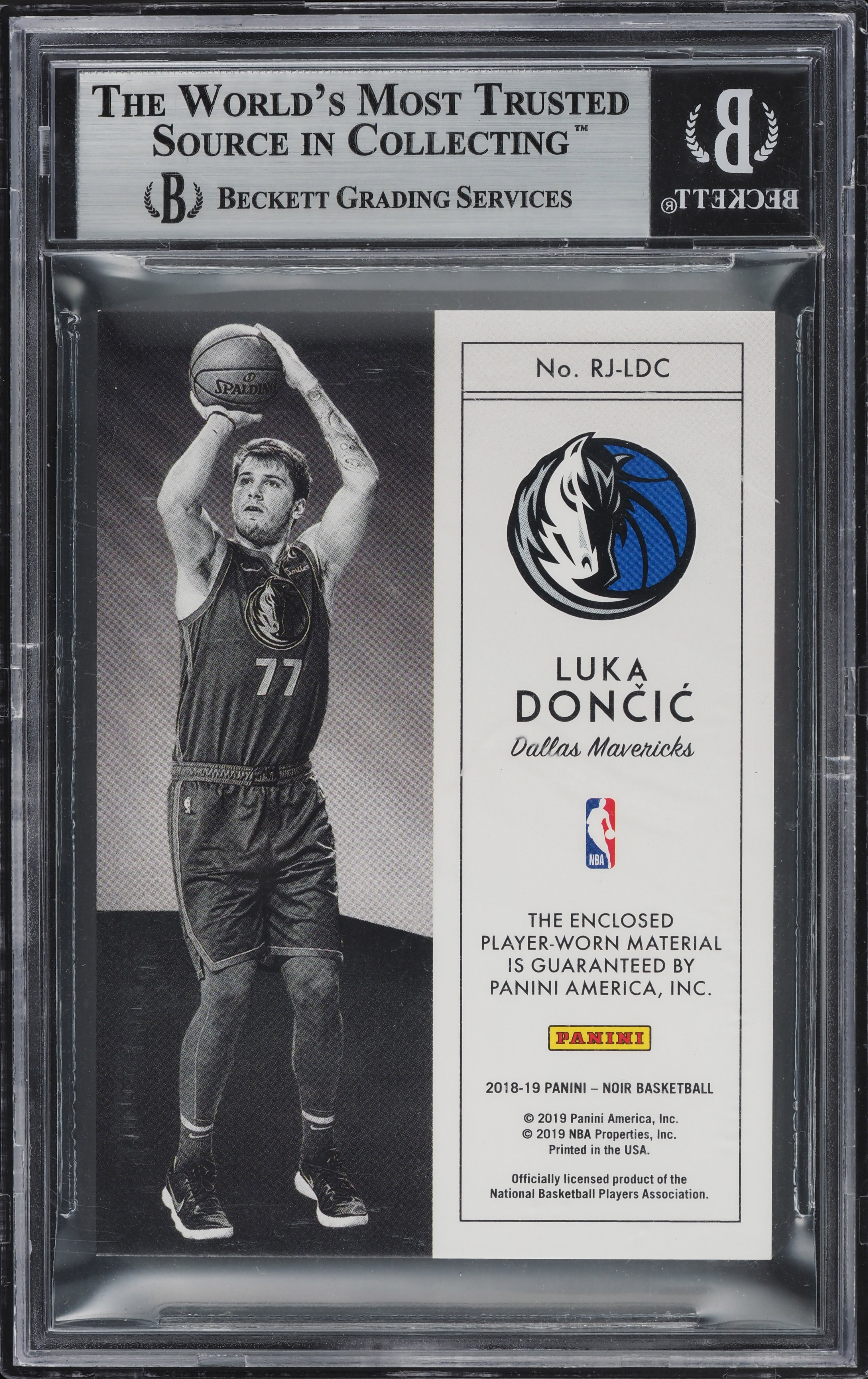 2018 Panini Noir Jumbo Material Luka Doncic ROOKIE PATCH /10 #17