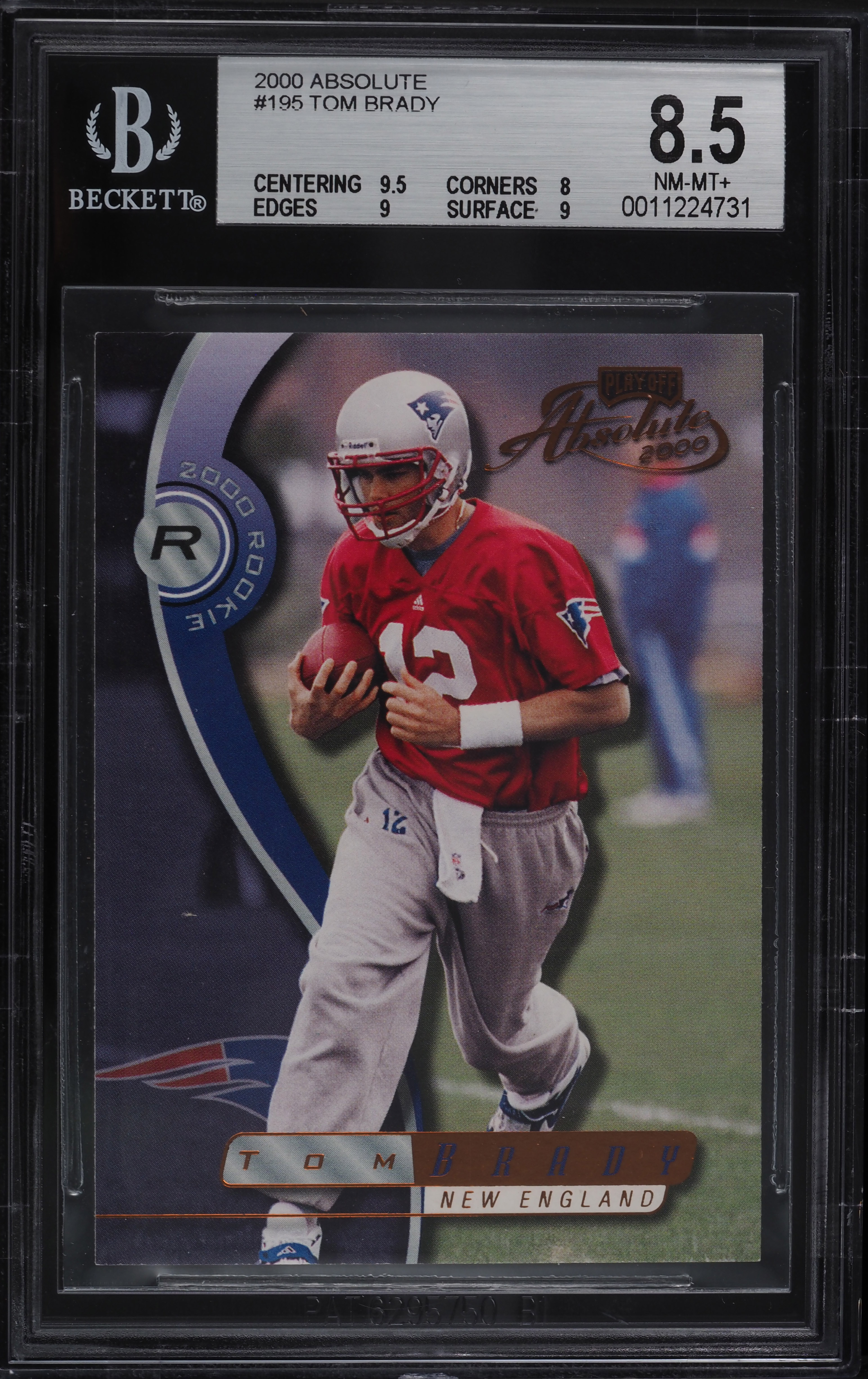 2000 Absolute Football Tom Brady ROOKIE RC /3000 #195 BGS 8.5 NM 2000 Absolute Football Tom Brady ROOKIE RC /3000 #195 BGS 8.5 NM