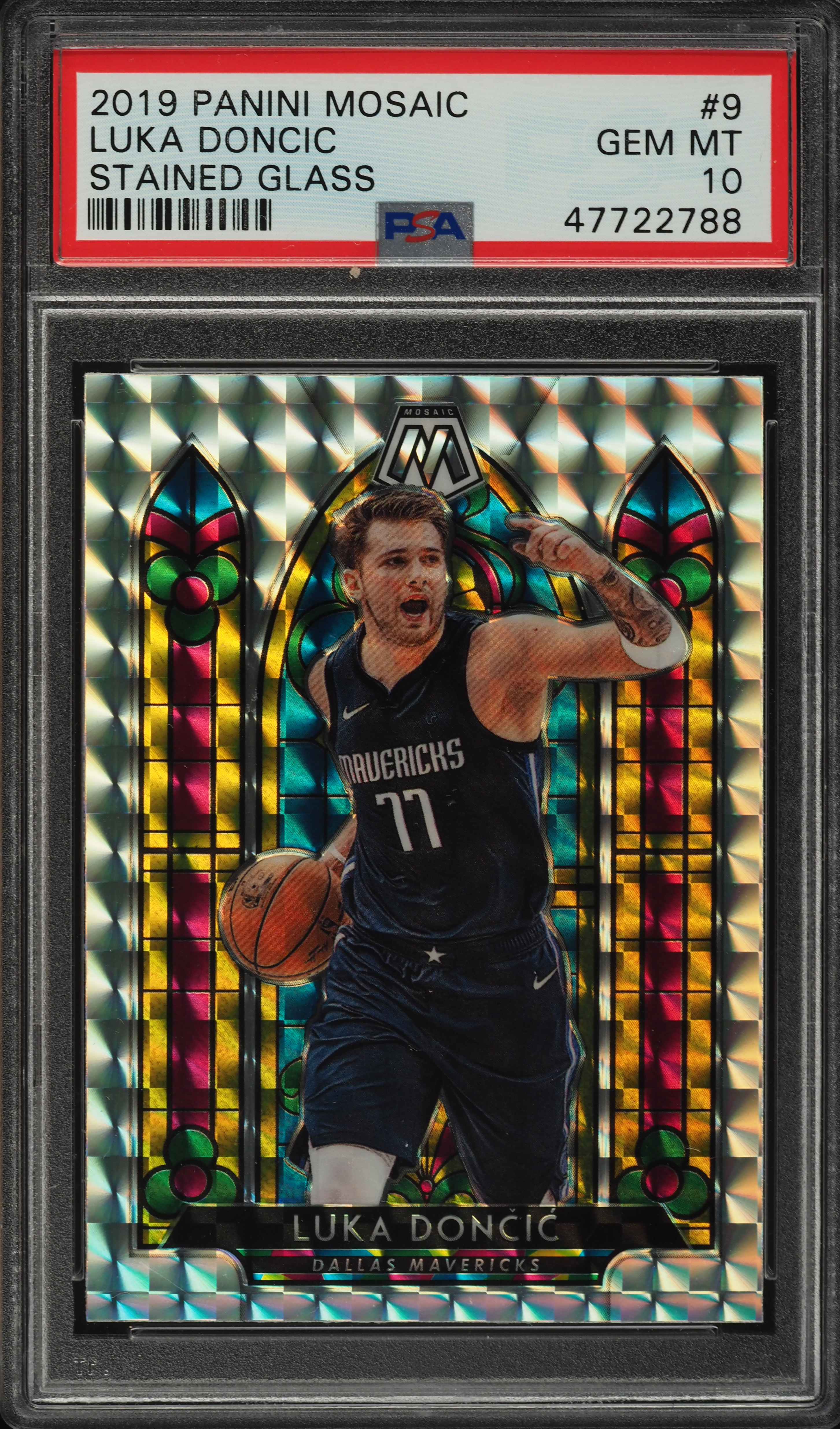 2019 Panini Mosaic Stained Glass Luka Doncic #9 PSA 10 GEM MINT on