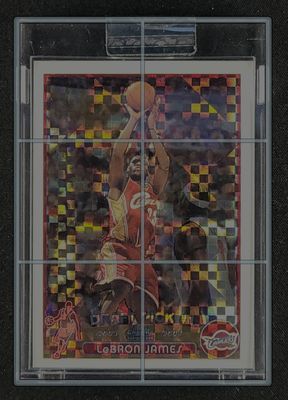 2003 Topps Chrome Xfractor LeBron James ROOKIE /220 #111 MBA AUTH