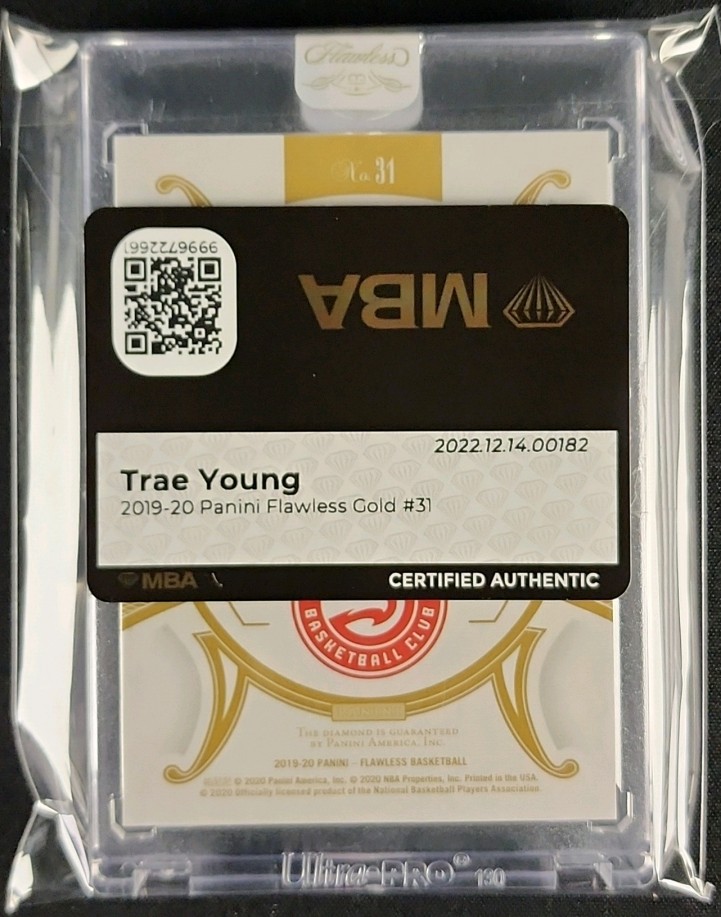 2019 Panini Flawless Gold Diamond Gems Trae Young 10/10 #31 MBA AUTH