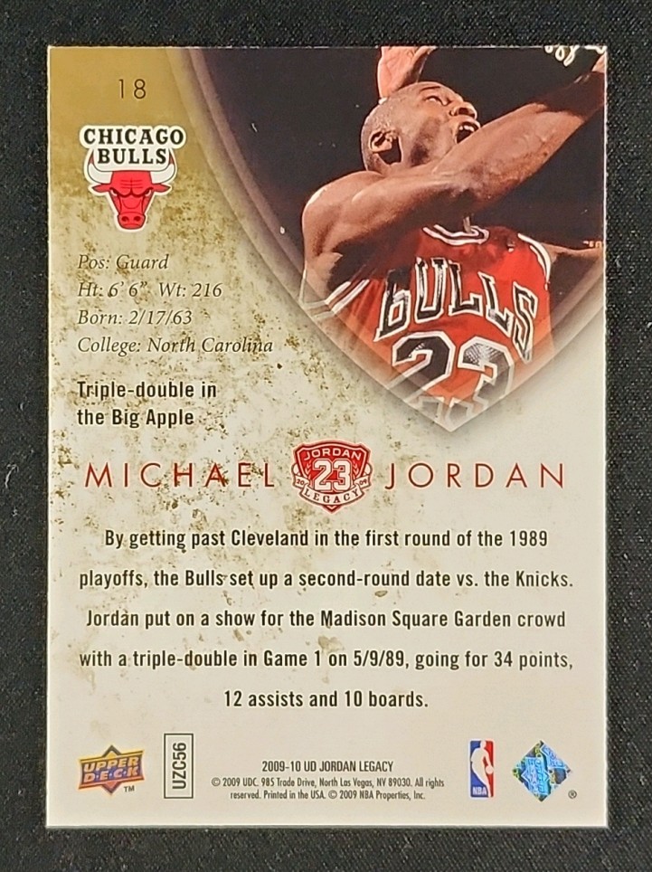 2009 Upper Deck Legacy Collection Michael Jordan #18 MBA AUTH