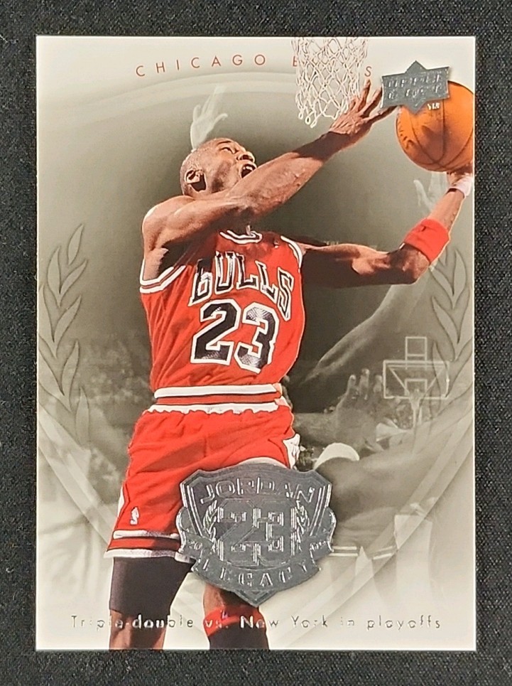 2009 Upper Deck Legacy Collection Michael Jordan #18 MBA AUTH