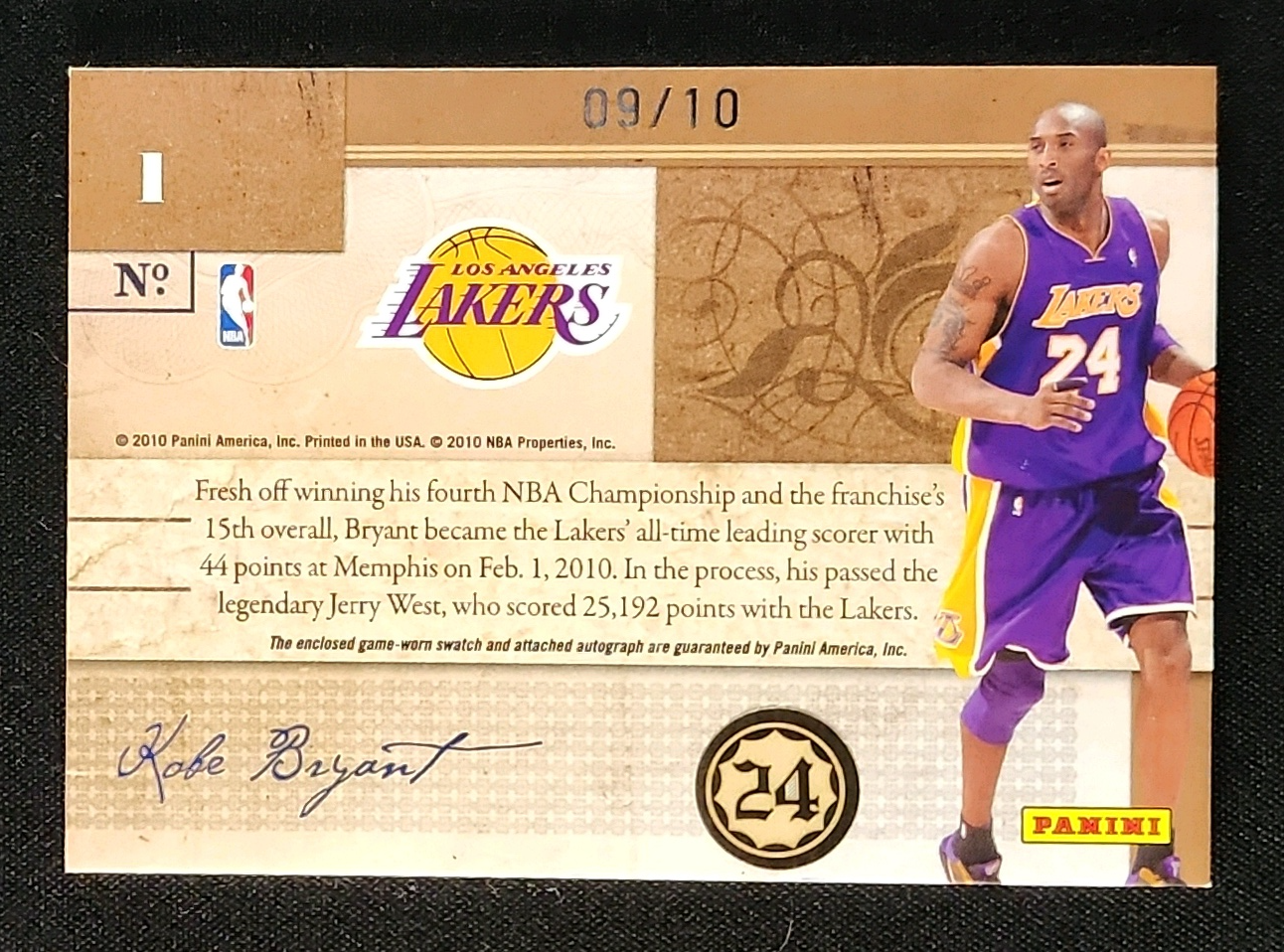 2009 National Treasures Biography Kobe Bryant PATCH AUTO /10 #1 