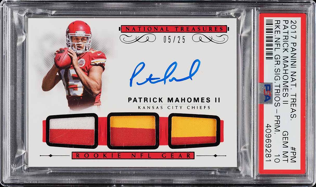 2017 National Treasures NFL Gear Patrick Mahomes II ROOKIE PATCH AUTO /25 PSA 10