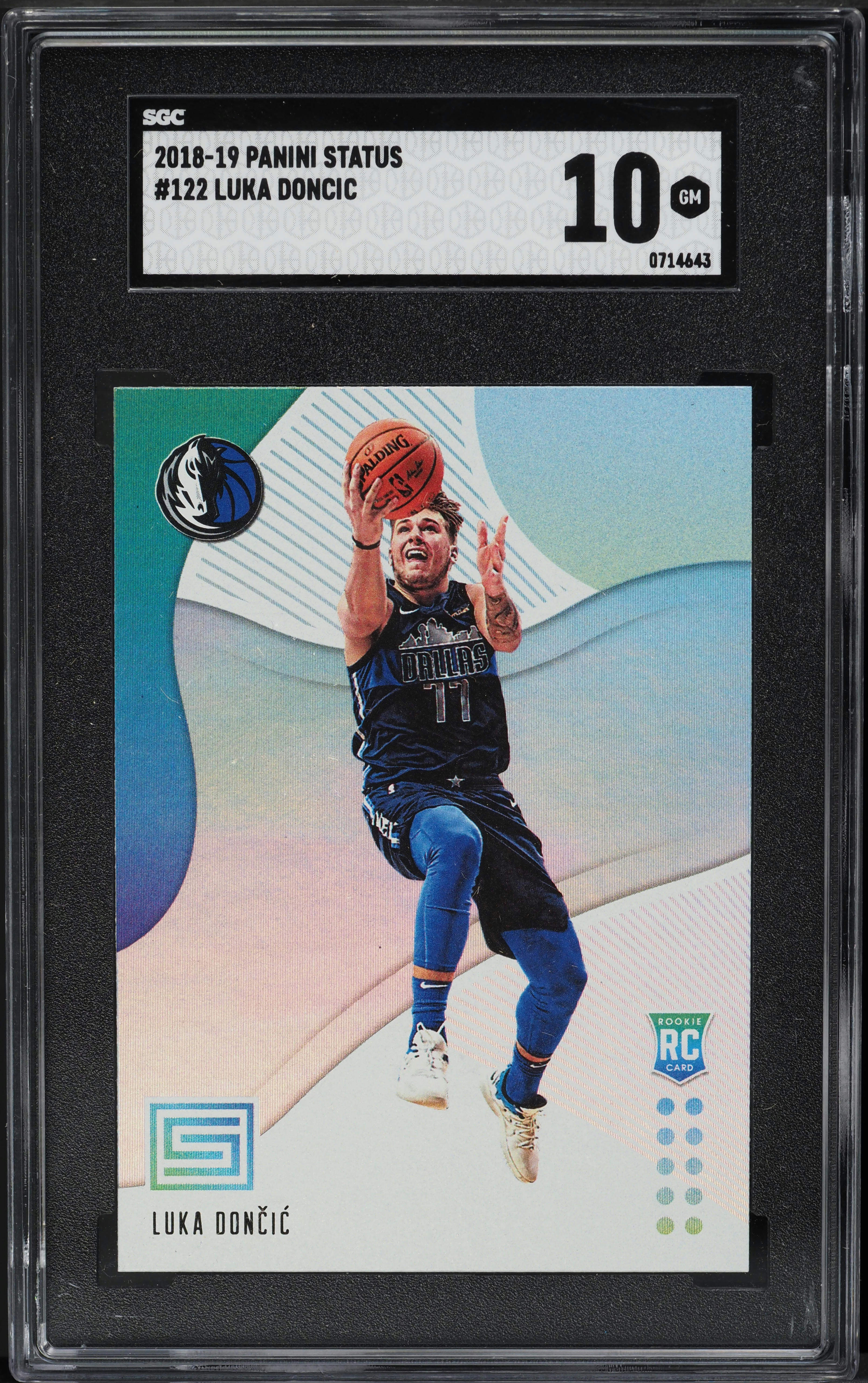 2018 Panini Status Luka Doncic ROOKIE #122 SGC 10 GEM MINT on 