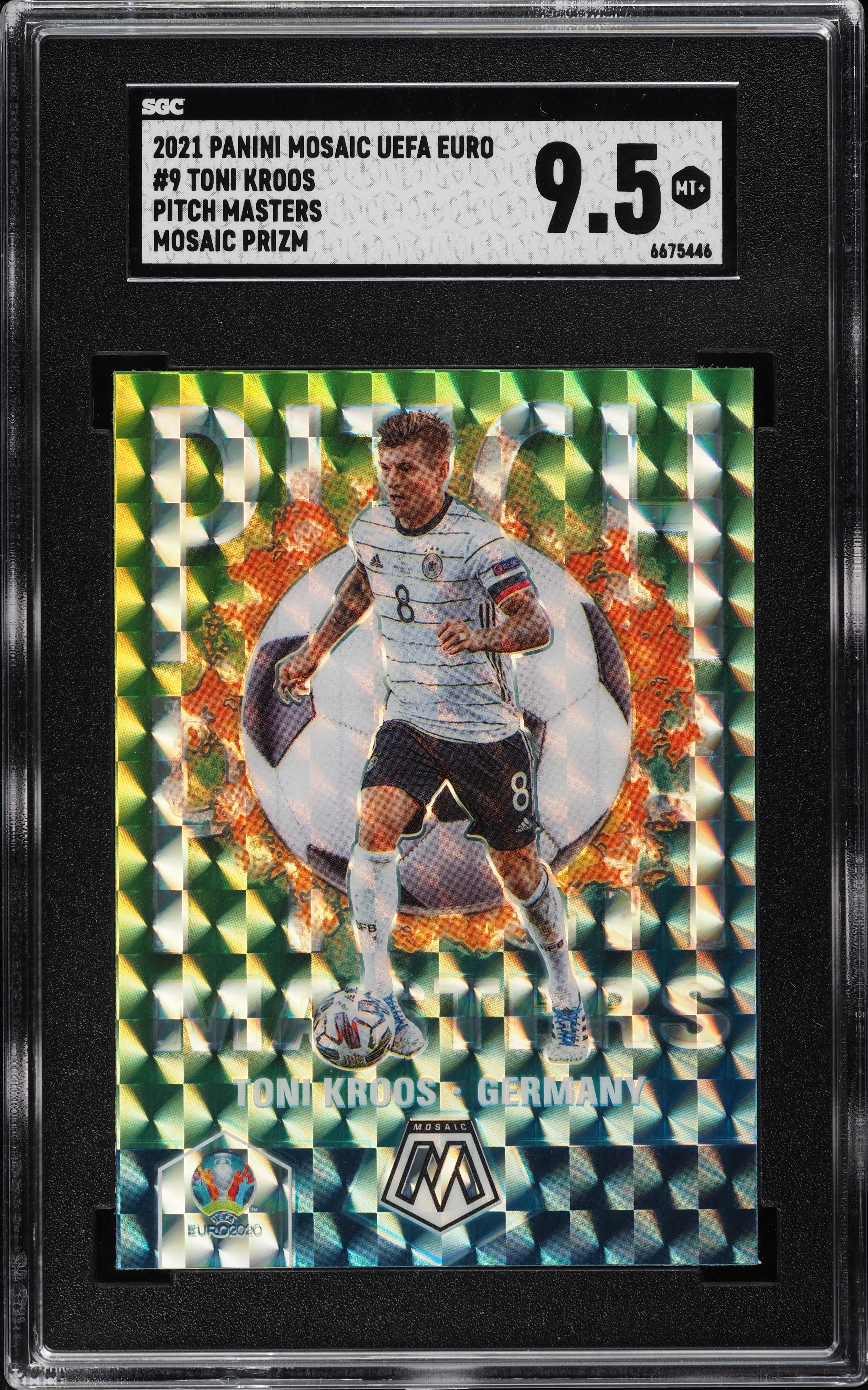 2021 Panini Mosaic UEFA Euro Pitch Masters Prizm Toni Kroos #9 SGC