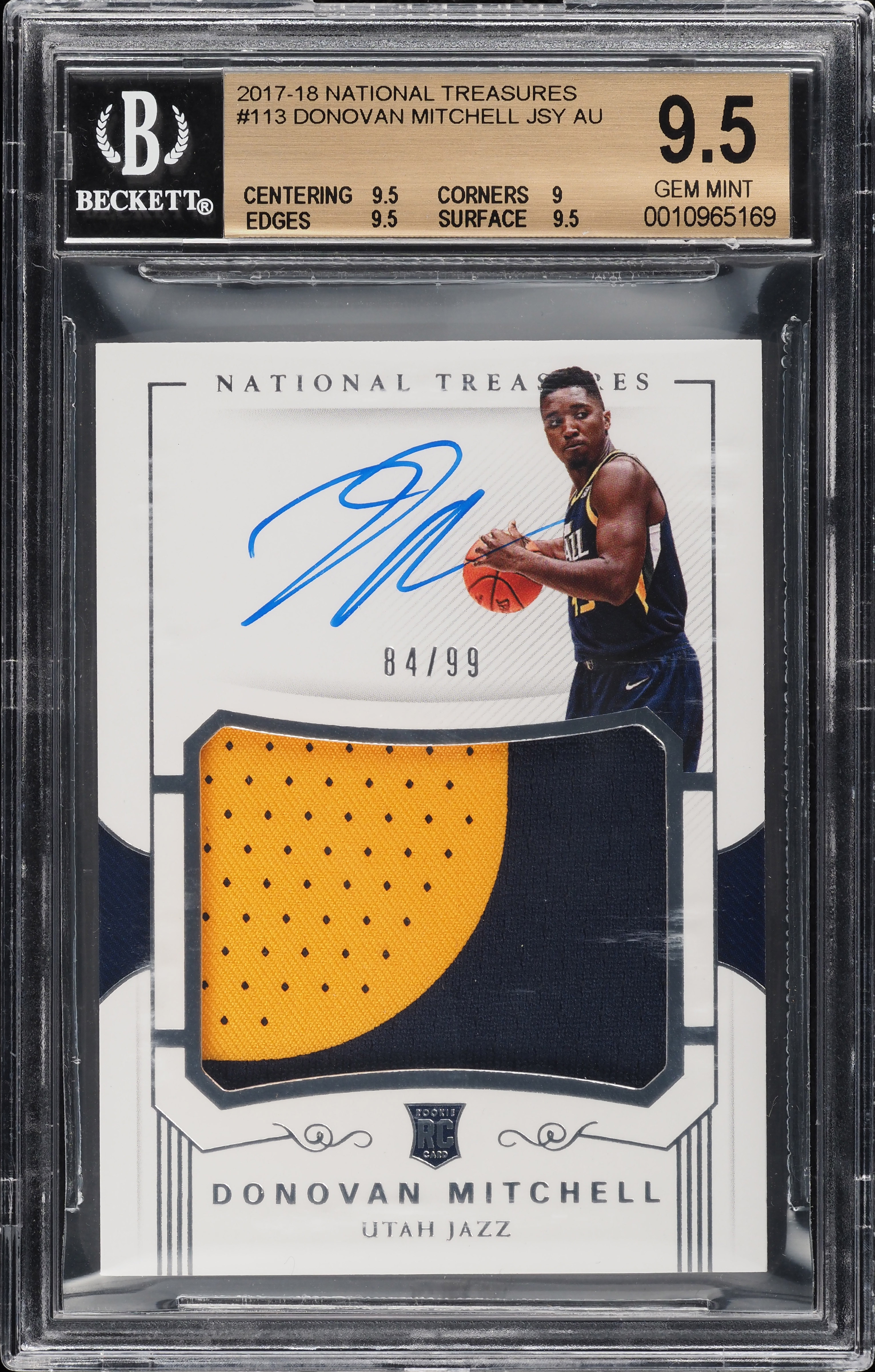 2017 National Treasures Donovan Mitchell ROOKIE PATCH AUTO /99