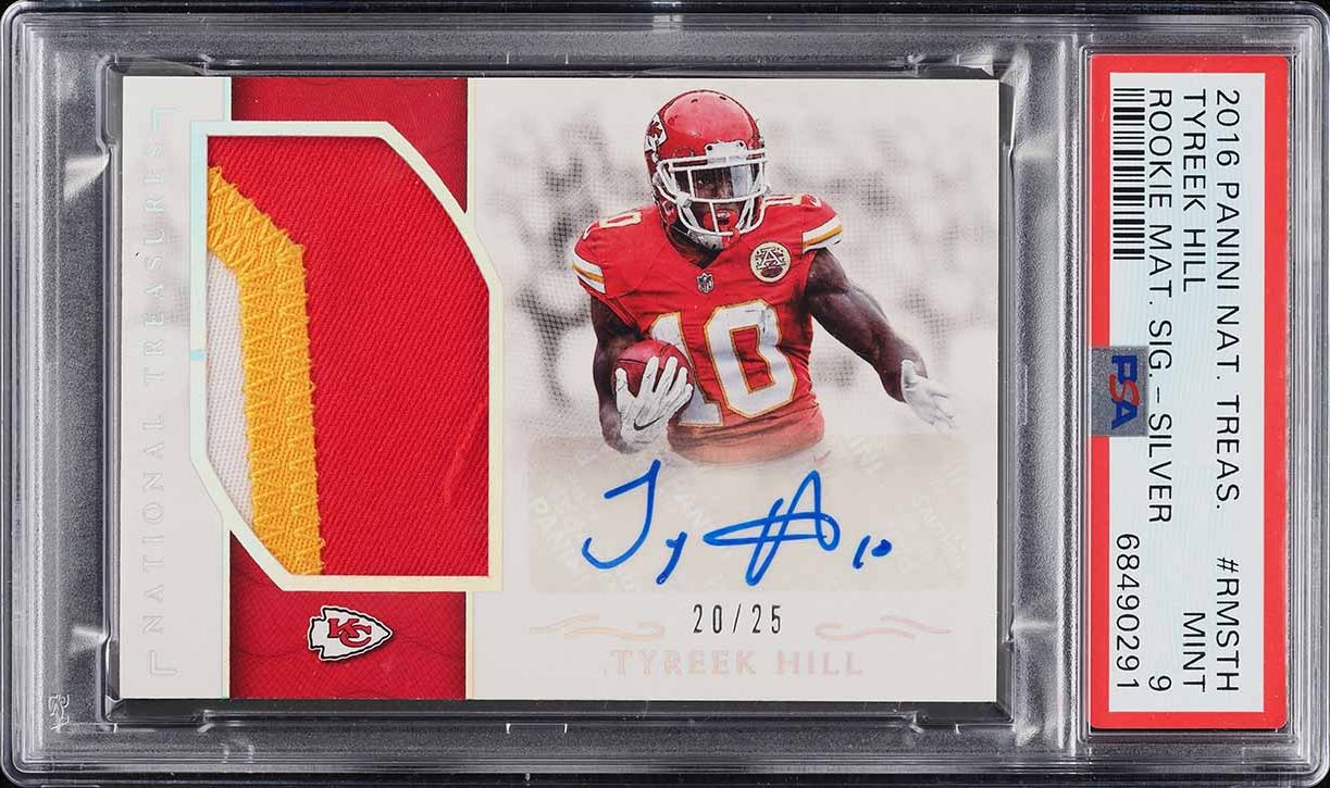 2016 National Treasures Materials Silver Tyreek Hill ROOKIE PATCH AUTO /25 PSA 9