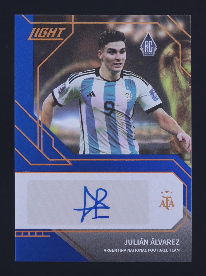 2022 FansMall Light Argentina Blue Julian Alvarez ROOKIE AUTO /99 MBA AUTH