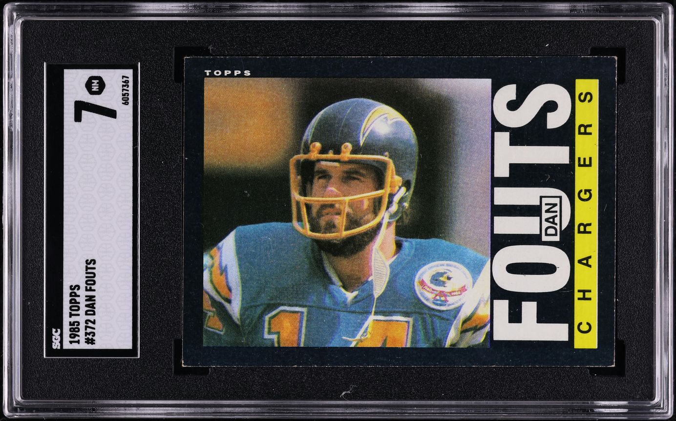 1985 Topps Football Dan Fouts #372 SGC 7 NRMT
