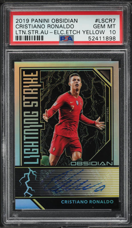 2019 Panini Chronicles Prestige Cristiano Ronaldo AUTO /25 #242