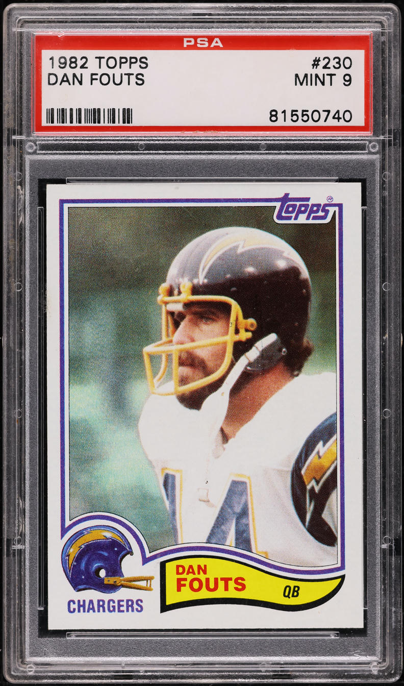 1982 Topps Football Dan Fouts #230 PSA 9 MINT