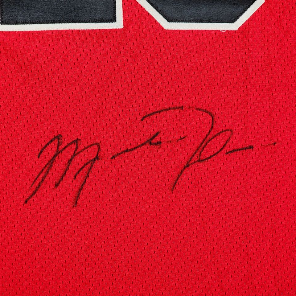 Signed Michael Jordan G-U 1998 Eastern Conference Semi Finals Jersey & Shorts