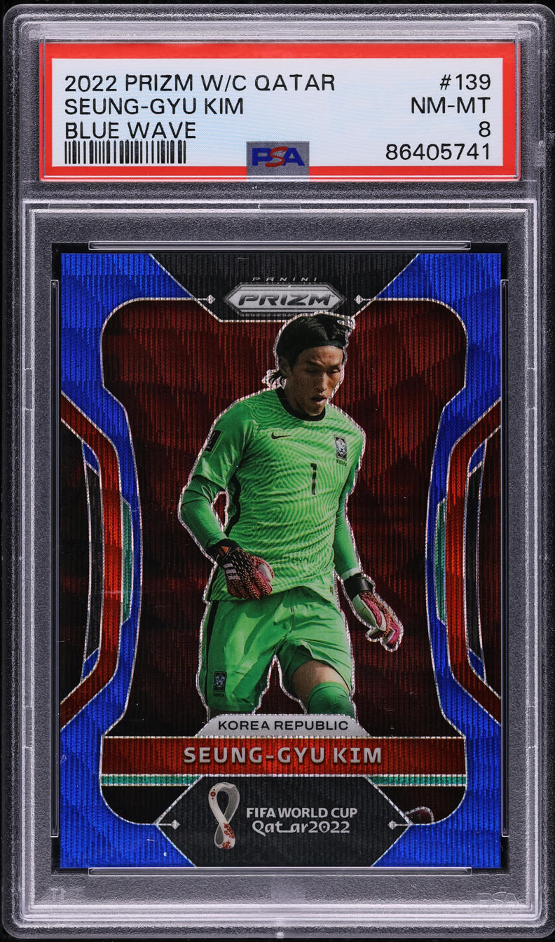 2022 Panini Prizm World Cup Qatar Blue Wave Seung-Gyu Kim /199 #139 PSA 8 NM-MT