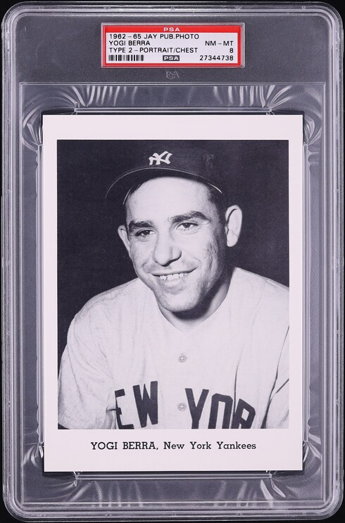 1962 Jay Publishing Photo Type 2 Portrait Chest Yogi Berra SA 8 NM-MT