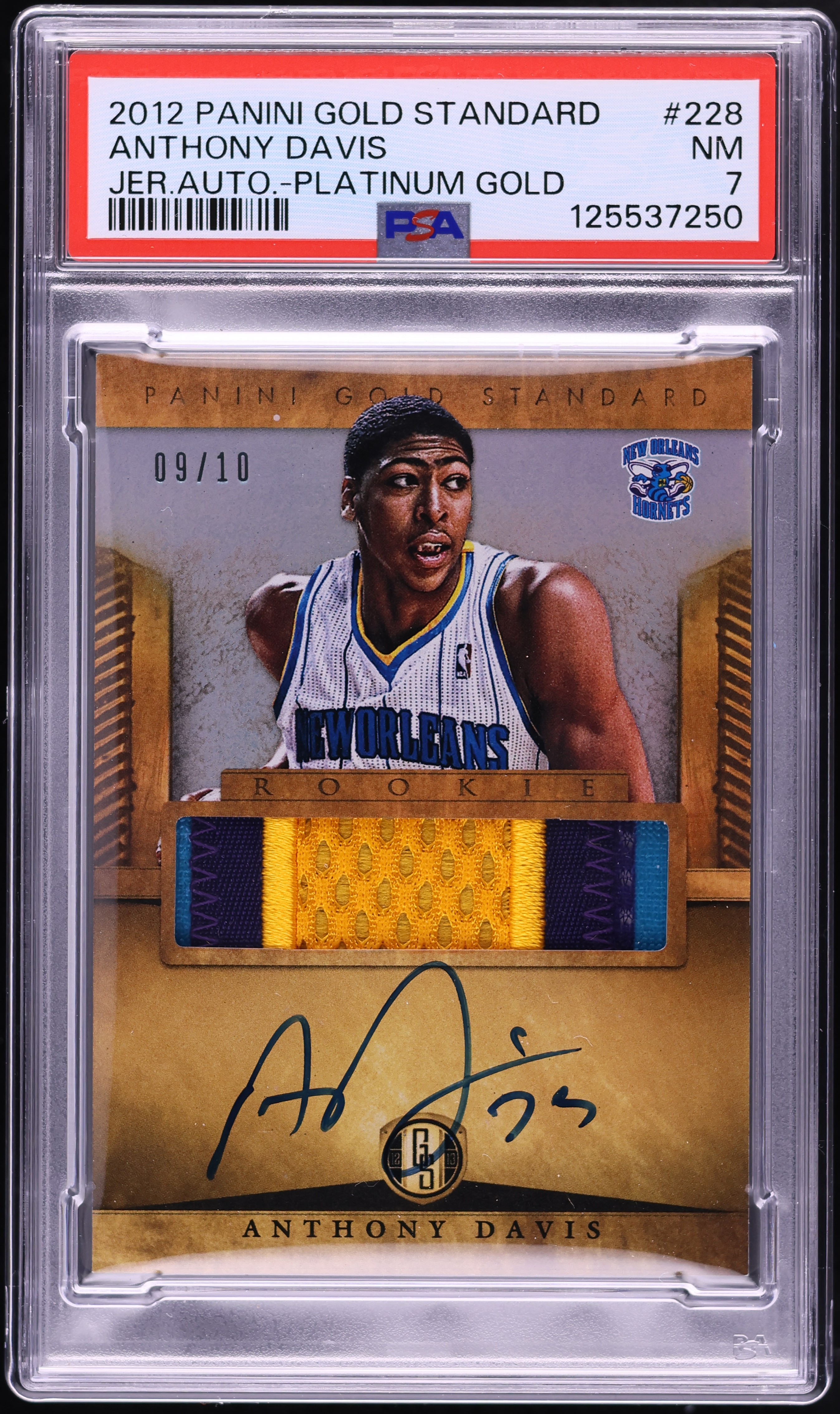 Anthony Davis Gold Auto 直筆サインカード 10枚限定 2012 Panini Gold Standard Platinum Gold Anthony Davis ROOKIE PATCH