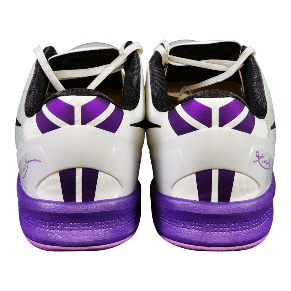 Kobe Bryant Signed Shoes - Beckett AUTH, LOA