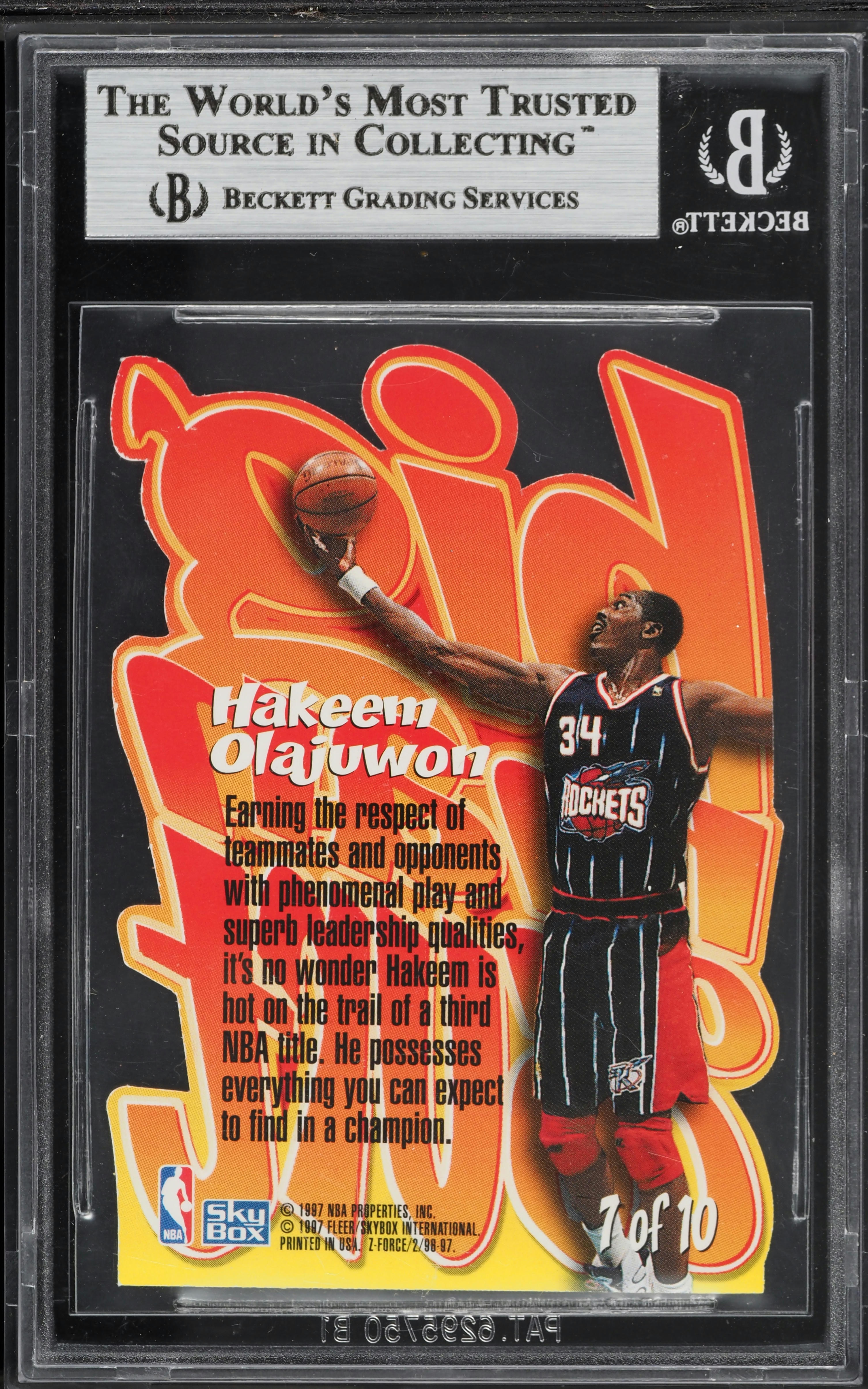 1996 Skybox Z-Force Big Men On The Court Z-Peat Hakeem Olajuwon #7