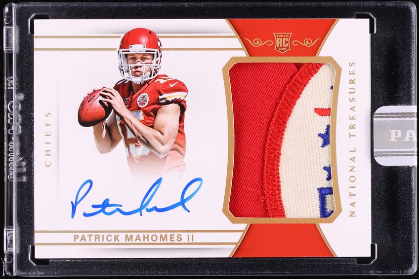 2017 National Treasures White Box Patrick Mahomes ROOKIE LOGO PATCH AUTO 1/1 #161