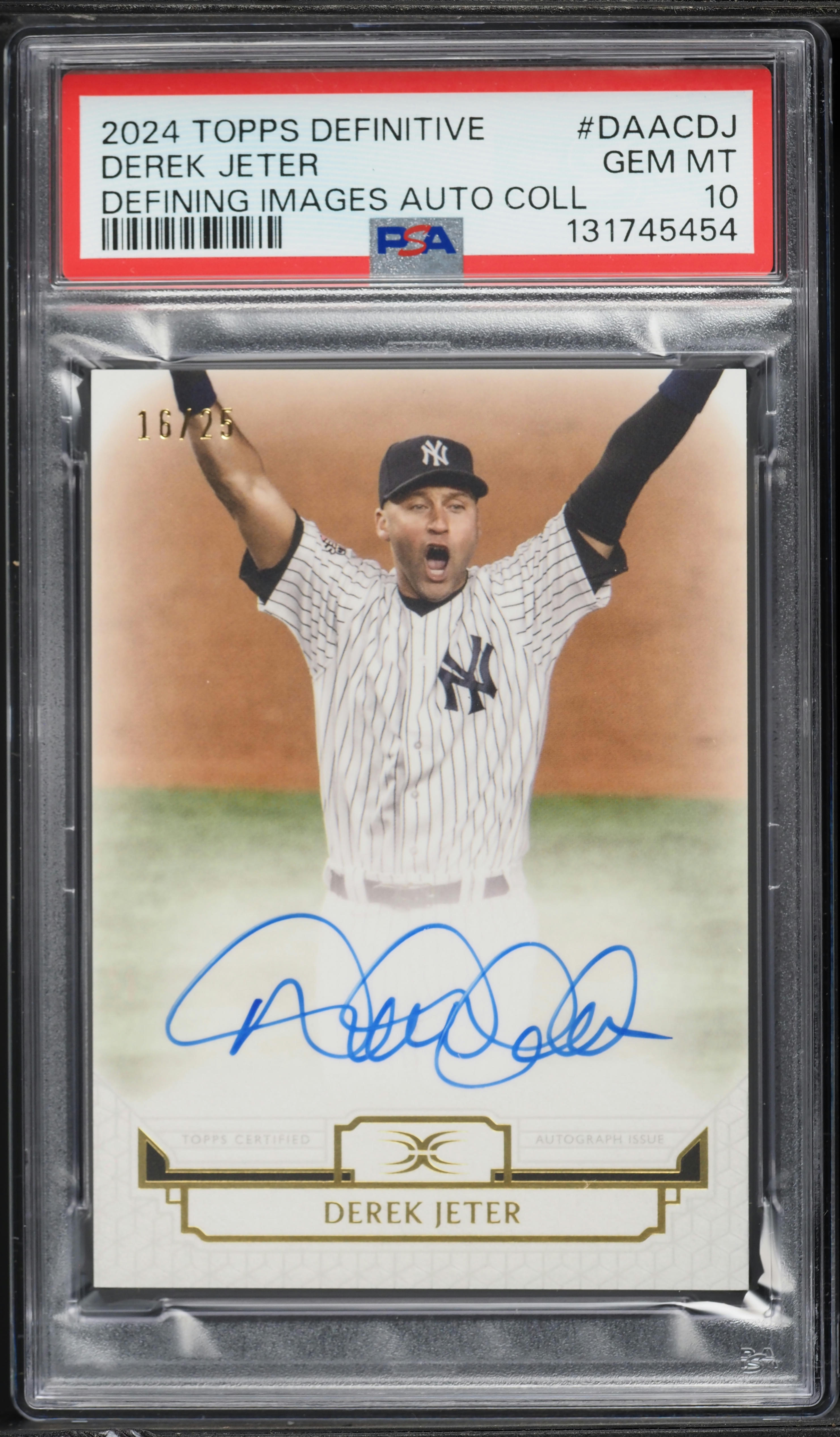2024 Topps Definitive Collection Defining Images Derek Jeter AUTO