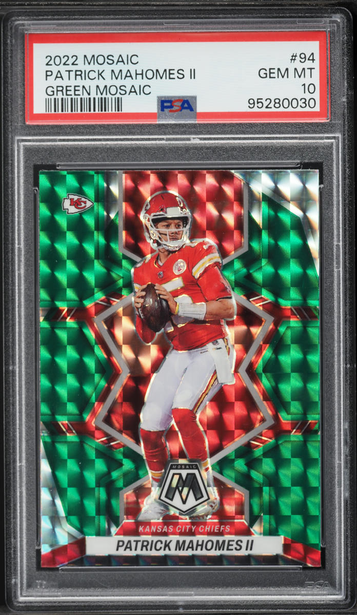 2022 Panini Mosaic Green Mosaic Patrick Mahomes II #94 PSA 10 GEM MINT