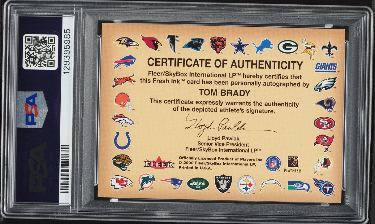 2000 Fleer Autographics Tom Brady ROOKIE AUTO PSA 7 NRMT