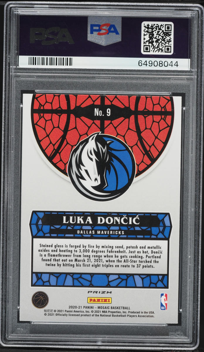 Panini mosaic 元年 Luka doncic psa10 鑑定済 2020 Panini Mosaic Stained Glass Luka Doncic #9 PSA 10 GEM MINT on