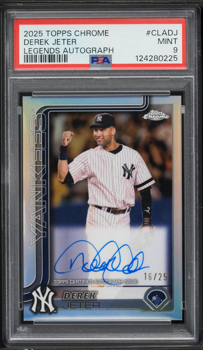 2025 Topps Chrome Legend Derek Jeter AUTO /25 #CLA-DJ PSA 9 MINT
