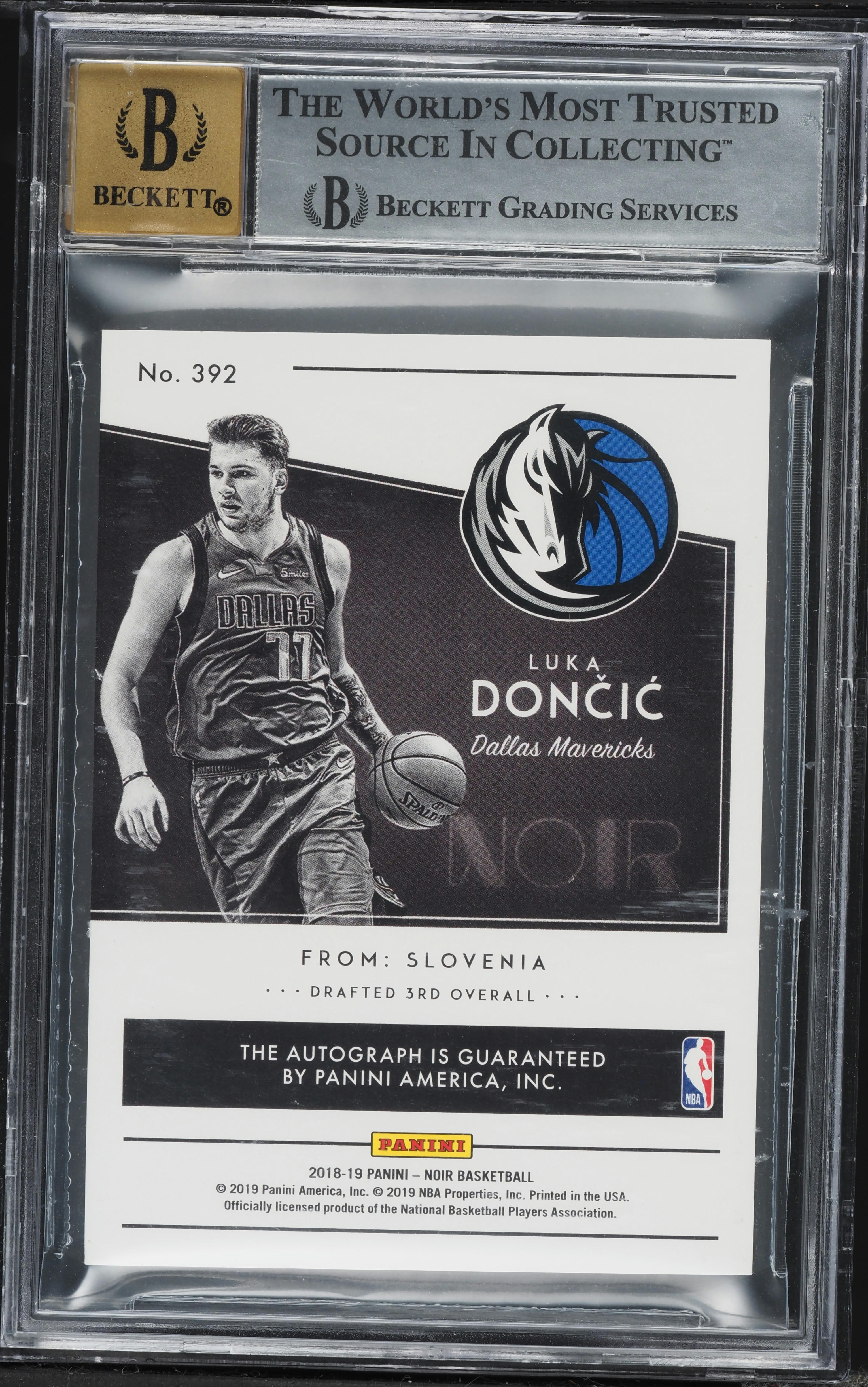 2018 Panini Noir Platinum Luka Doncic ROOKIE AUTO 5/5 #392 BGS 8
