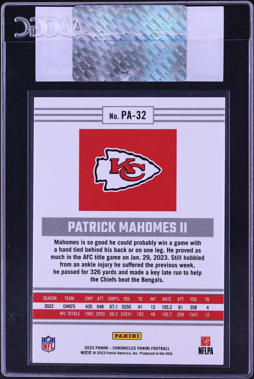 2022 Panini Chronicles Pink Patrick Mahomes II #PA-32 CGC AUTH