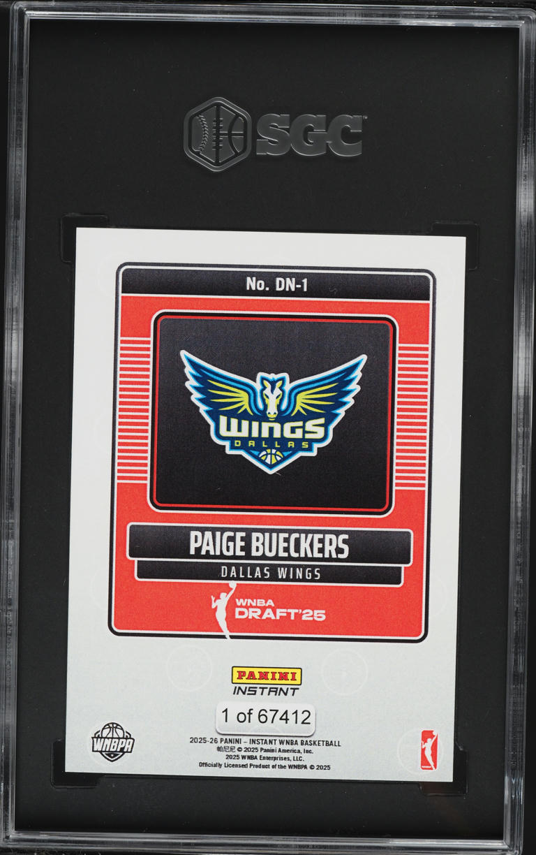 2025 Panini Instant WNBA Draft Night Paige Bueckers ROOKIE /67412 #DN-1 SGC 9 MINT