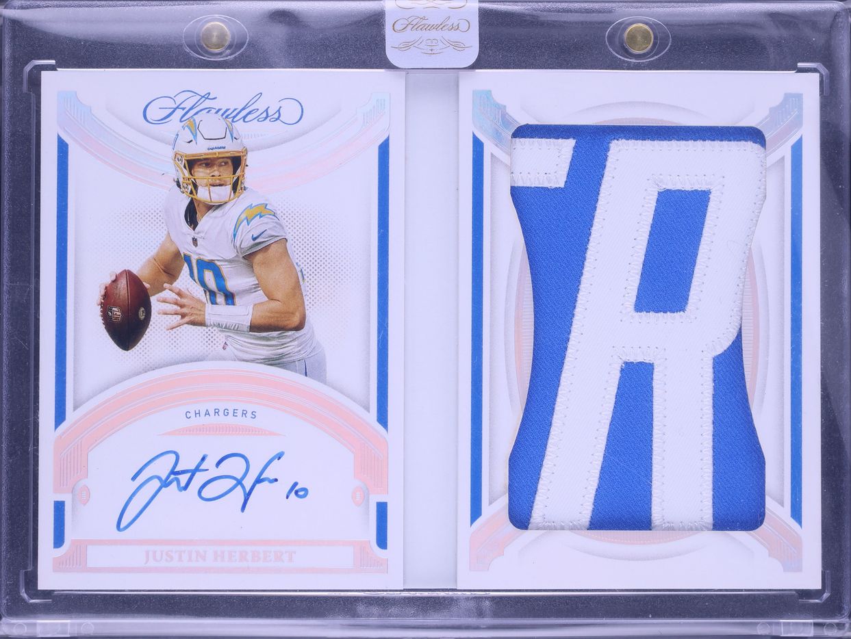 2021 Panini Flawless Veteran Booklets Nameplate Justin Herbert