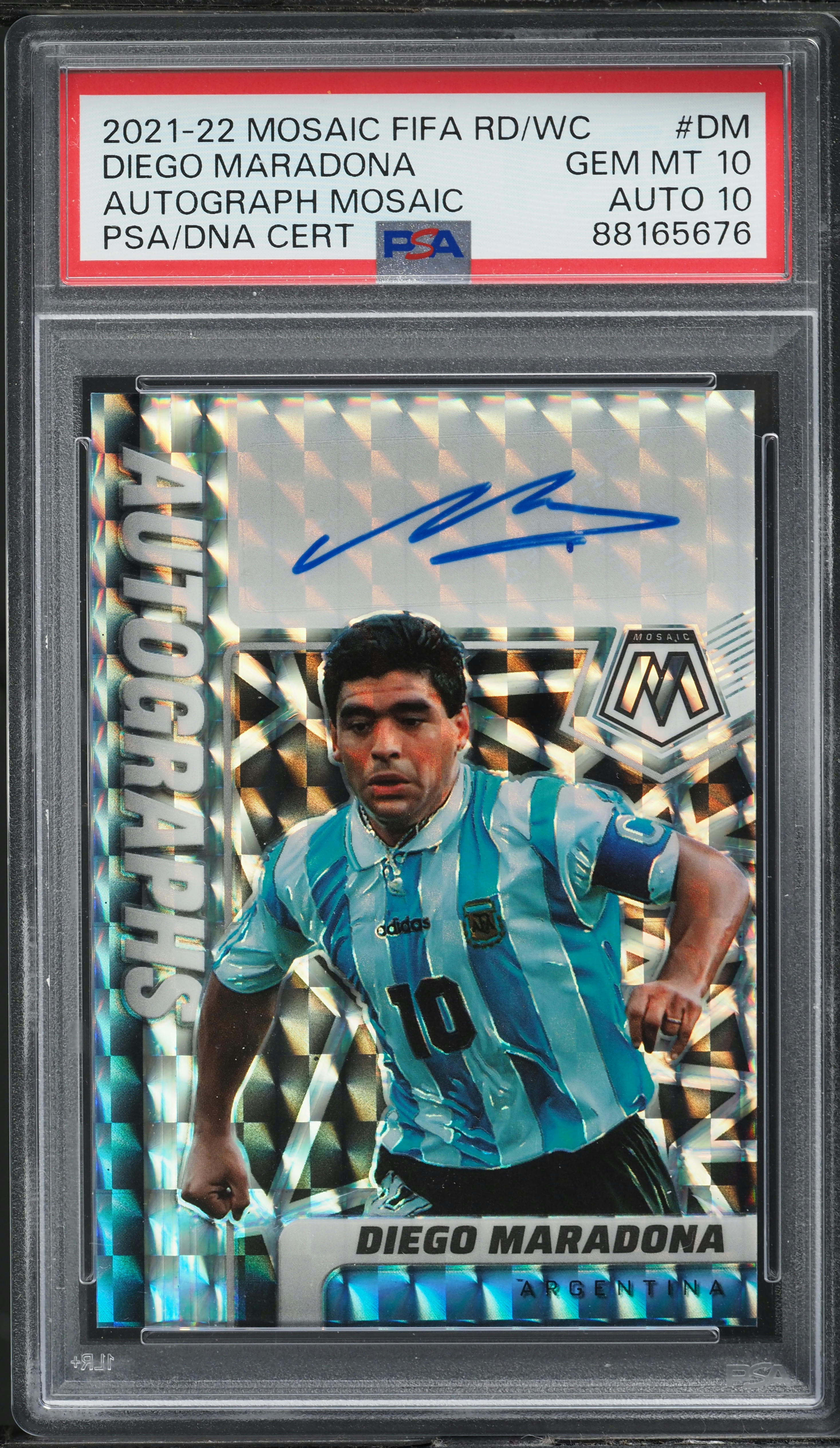 2021 Panini Mosaic FIFA Road to World Cup Diego Maradona AUTO DNA