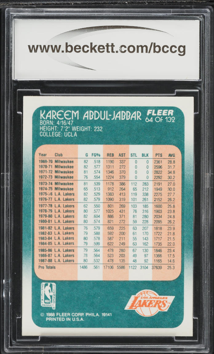 1988 Fleer Basketball Kareem Abdul-Jabbar #64 BCCG 9 MINT