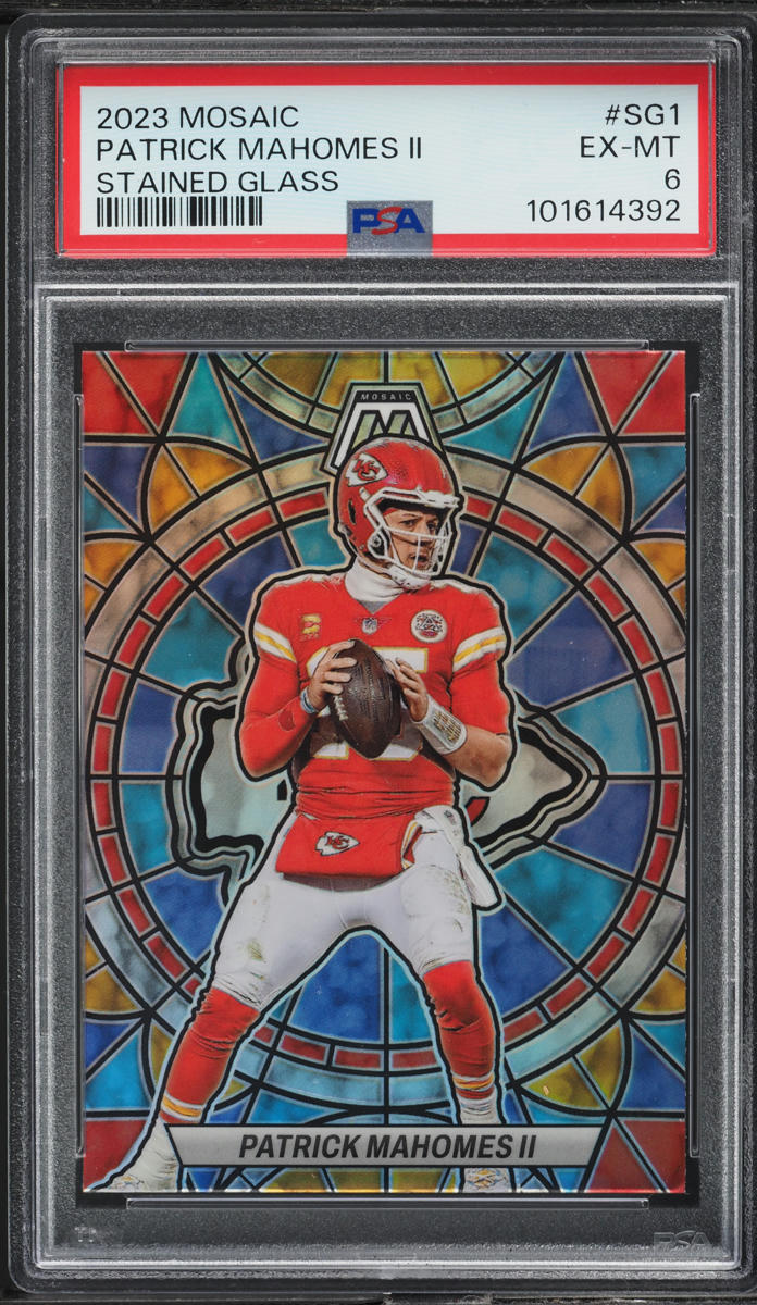 2023 Panini Mosaic Stained Glass Patrick Mahomes II #SG-1 PSA 6 EXMT