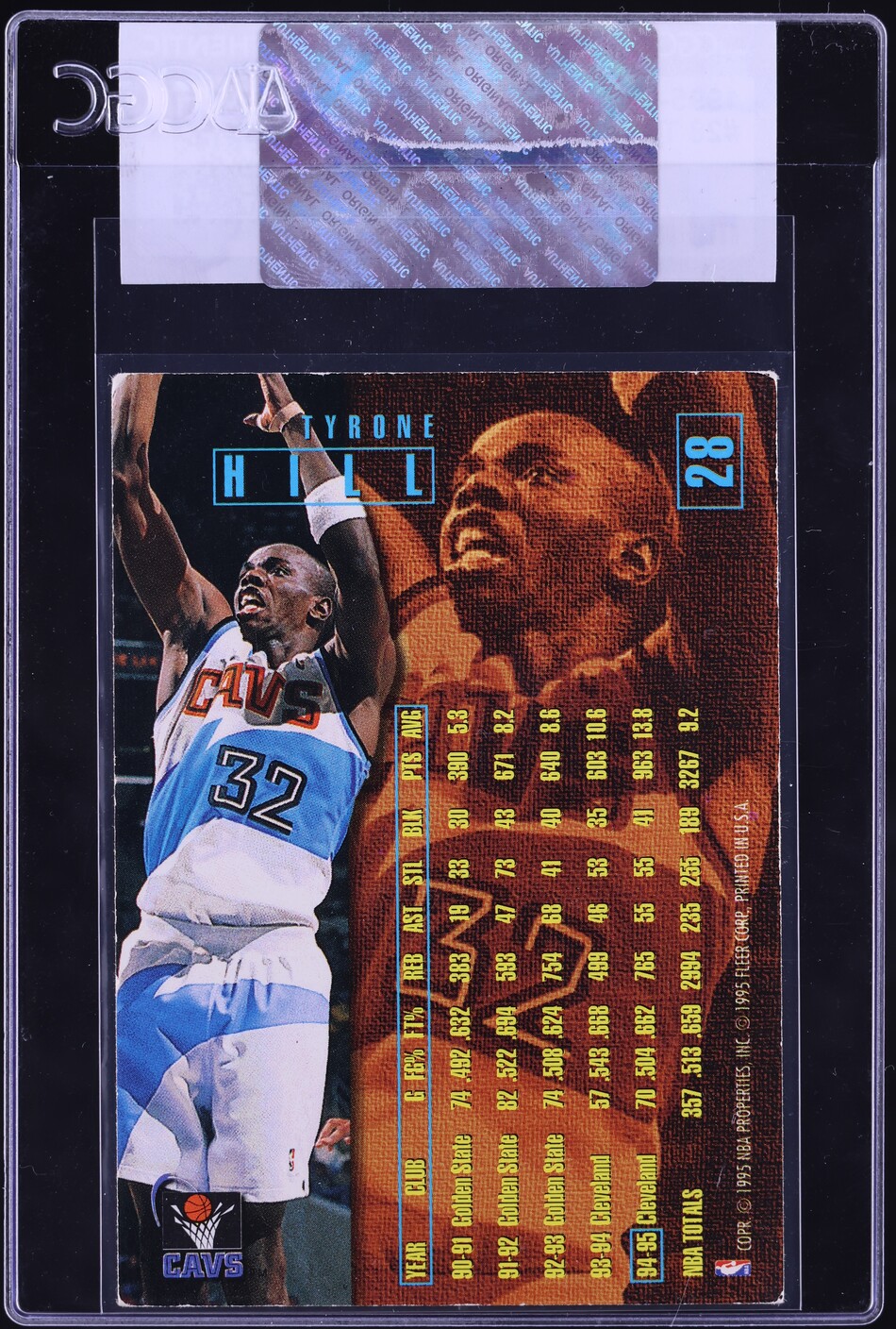 1995 Fleer Basketball Tyrone Hill #28 CGC AUTH