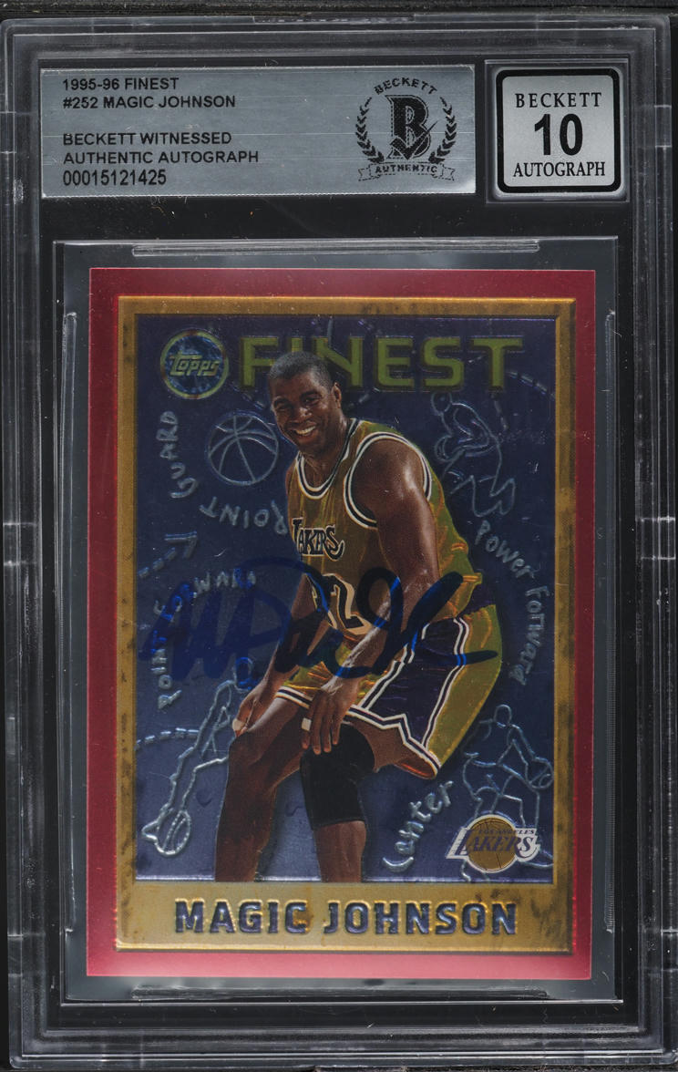 Get the autograph of one of basketball Magic Johnson Auto BGS display picture 1
