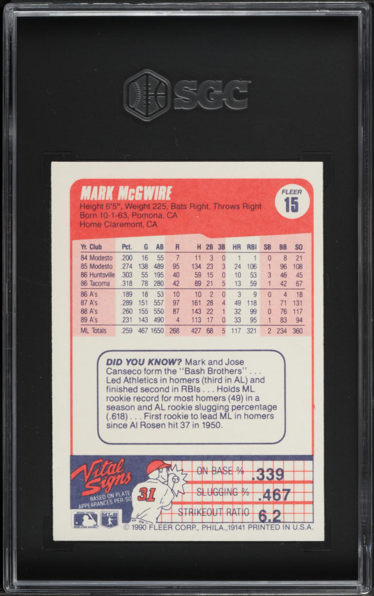 1990 Fleer Mark McGwire #15 SGC 8 NM-MT