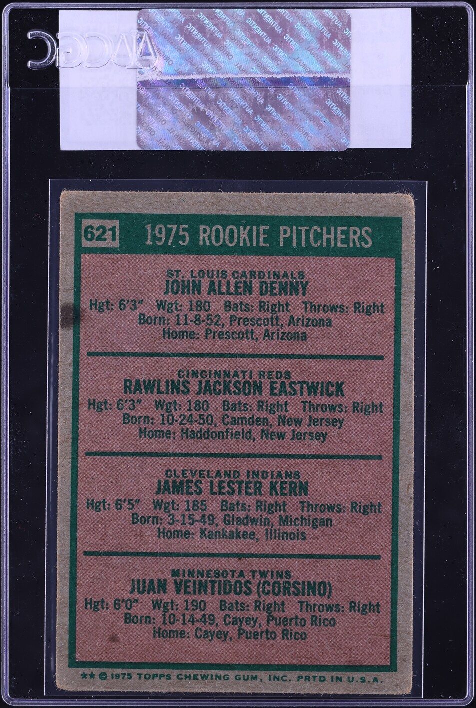 1975 Topps Rookie Pitchers #621 CGC AUTH