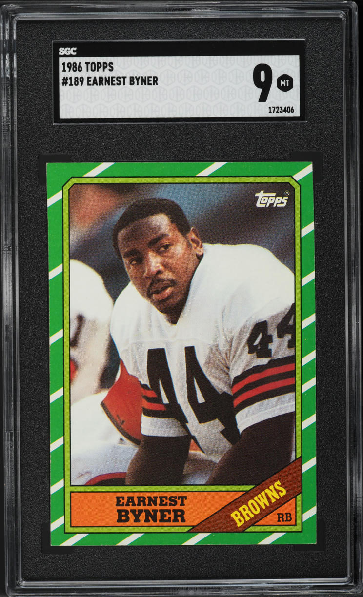 1986 Topps Football Earnest Byner ROOKIE #189 SGC 9 MINT