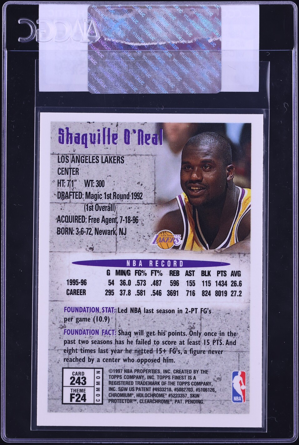 1996 Finest Basketball w/ Coating Shaquille O'Neal #243 CGC AUTH