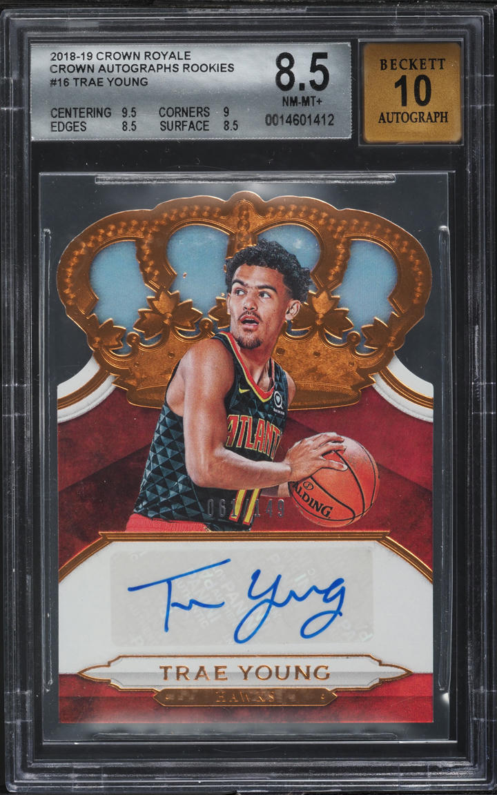 2018 Crown Royale Trae Young ROOKIE AUTO /149 #CR-TYG BGS 8.5 NM-MT+