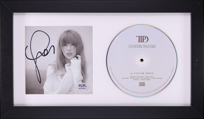 Taylor Swift Signed Autographed Framed CD Insert - PSA AUTH on