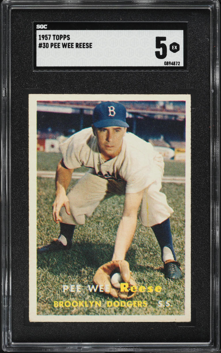 1957 Topps Pee Wee Reese #30 SGC 5 EX