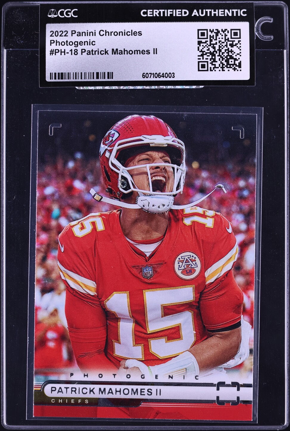 2022 Panini Chronicles Photogenic Patrick Mahomes II #PH-18 CGC AUTH