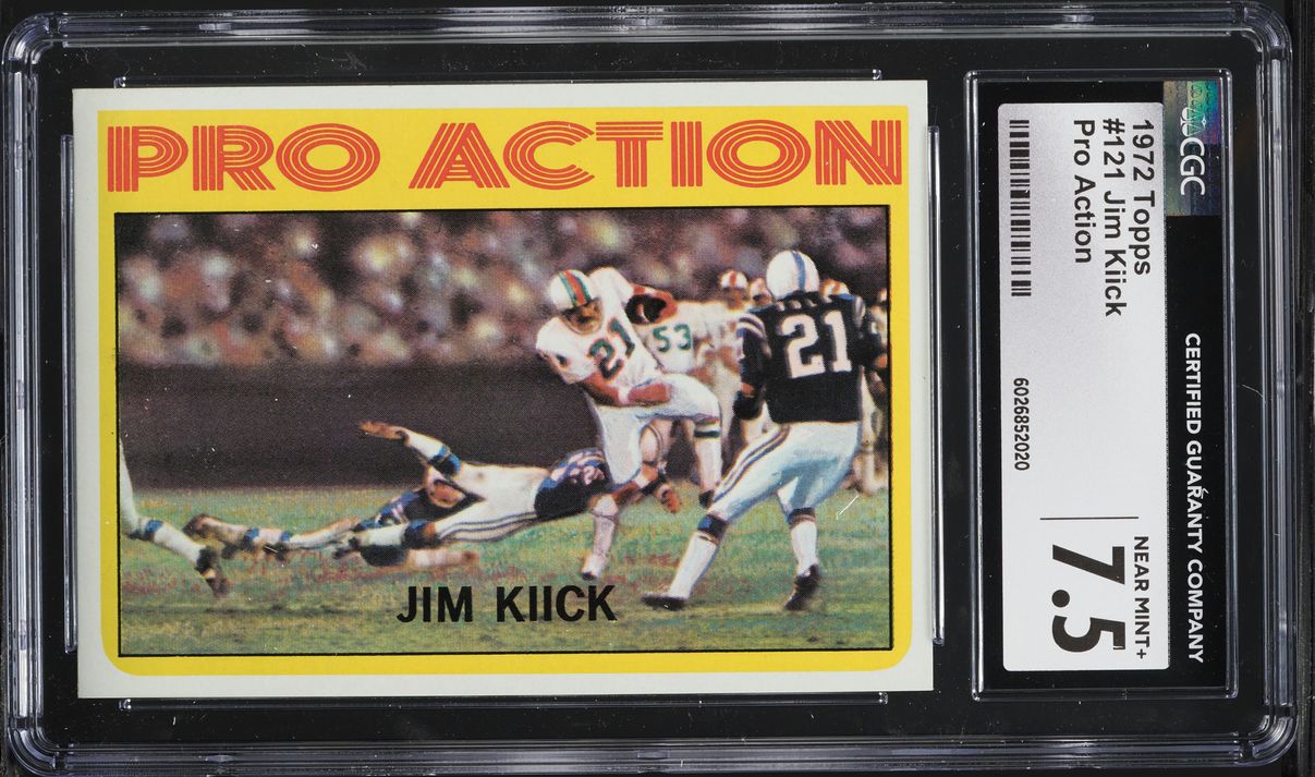 1972 Topps Football Jim Kiick PRO ACTION #121 CGC 7.5 NRMT+ - Main Image