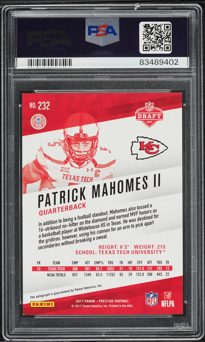 2017 Panini Prestige Gold X/P Patrick Mahomes II RC AUTO DNA 10 /50 #232 PSA 8